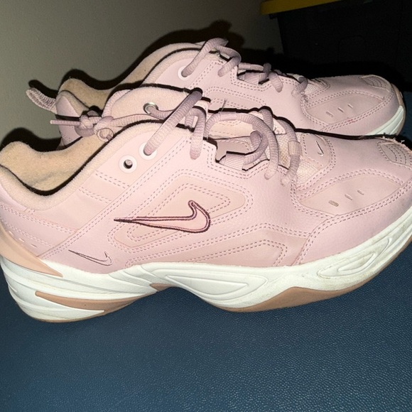 Nike Women's Light Pink Sneakers - Picture 2 of 4